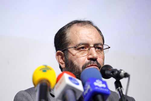 مومنی در حوزه هنری ماند