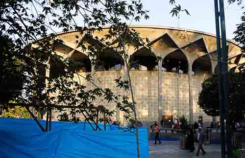 اعتبار بازسازی تئاتر شهر برگشت داده نمی‌شود