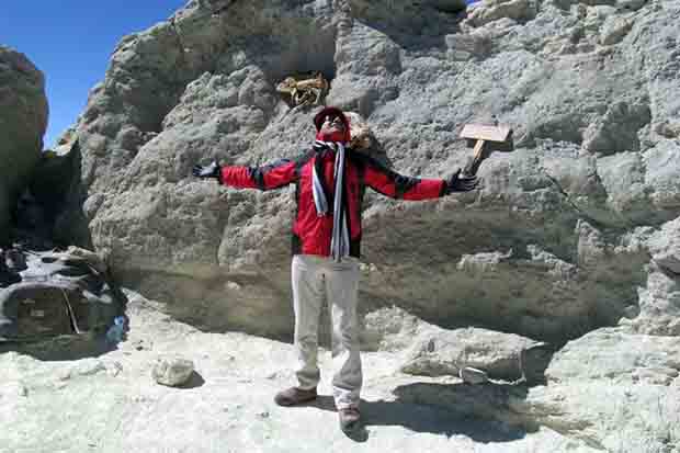 یلدا ریحانی: او نجیبانه سکوت می‌کند