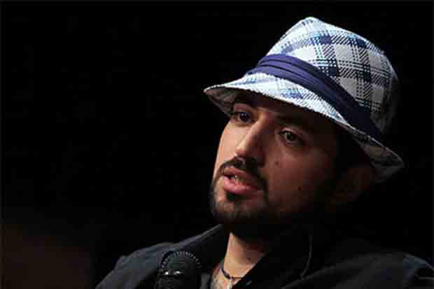 اشکان خطیبی: تهیه‌کنندگی تئاتر جنون محض است