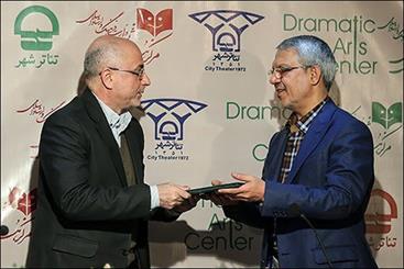 وعده مسئولان به تئاتری های معترض/ بدهی‌ها تا پایان شهریور تسویه می‌شود
