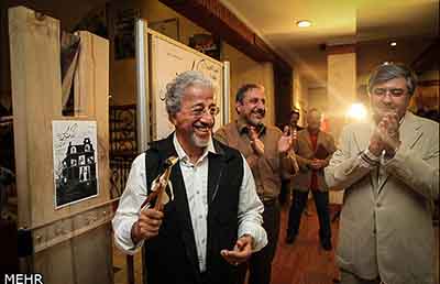 خمسه تماشاگر تئاتری با بلیت 450 هزار تومانی