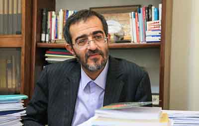 علی منتظری: مشکلات اساسی تئاتر در بودجه، آموزش و تشکیلات خلاصه می‌شود.