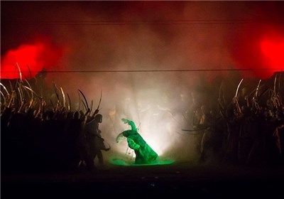 نمایشکاه عکس «شبی در کهکشان‌ها» در چهار راه ولیعصر