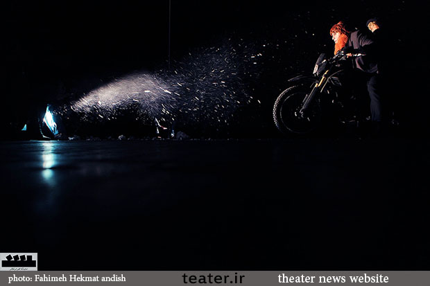 درباره نمايش « اليور تويست» به كارگرداني اصغر خليلي/ساختارشكني در خدمت جوهره درام