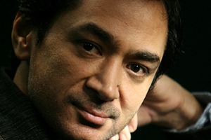 خوانش «تیغ کهنه» به نفع بنیاد خیریه