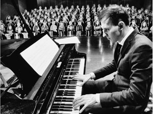 گفت‌وگو با دكتر حميدرضا اردلان، كارگردان تئاتر عروسكي