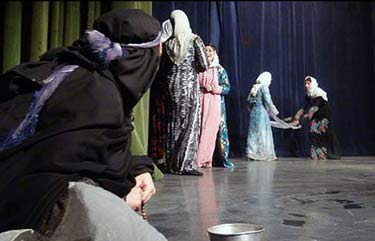 جشنواره تئاتر کردی برگزار می شود