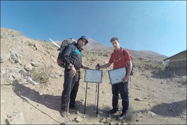 اجرای تئاتر بر روی قله دماوند