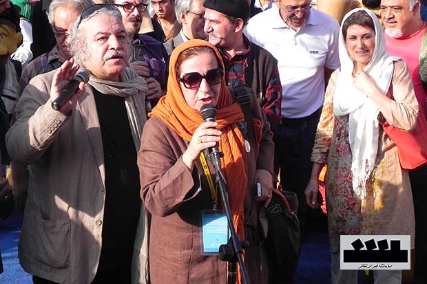 اعتراض مرضیه برومند به کارت‌های مهمان‌های ویژه