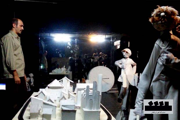 کارگردان «ملاقات بانوی سالخورده» از تماشاگران عذرخواهی کرد