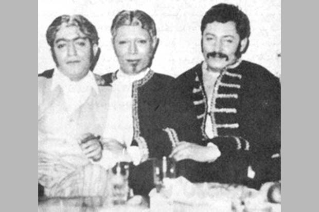 عکسی خاطره‌انگیز از بزرگان سینما و تئاتر