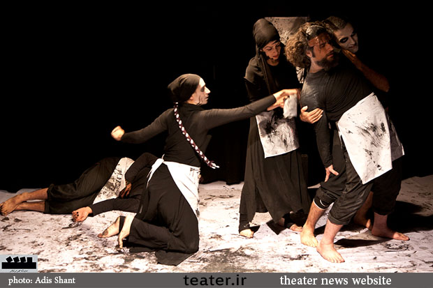 اجرای نمایش «آنتیگنه» تمدید شد