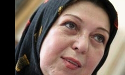 حائری نمایشنامه ای از هند را به فجر می آورد