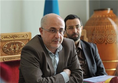 مرادخانی: مشکل قرارداد گروه‌های نمایشی رفع می‌شود