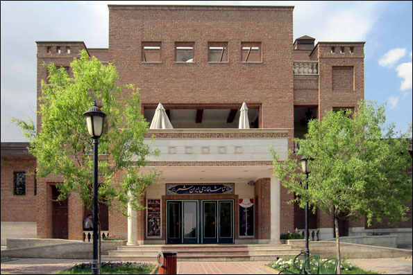 تعطیلی 6 روزه تماشاخانه ایرانشهر