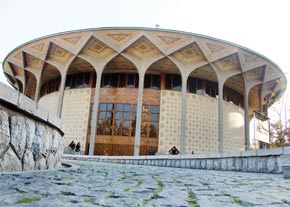 اجرای پنج جلسه نمایشنامه خوانی در تالار اصلی تئاتر شهر