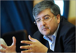 مدیرعامل خانه هنرمندان خواستار رفع مشکلات جشنواره تئاتر دانشگاهی شد