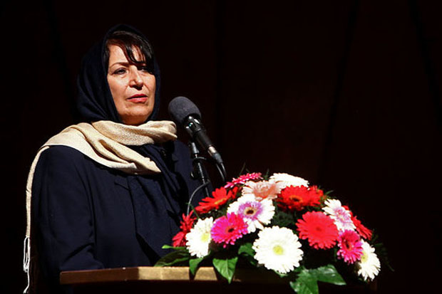 از مادر گریم تئاتر ایران تجلیل شد