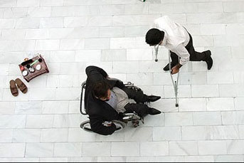 تغییر نگاه جامعه به معلول با اجرای تئاتر خیابانی