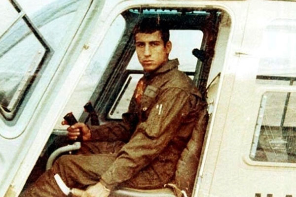 ایوب آقاخانی: به فجر نمی‌روم،اوضاع تئاتر نابسامان است