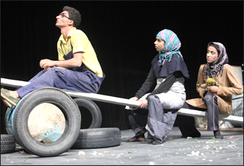 دو نمایش جدید در حوزه هنری روی صحنه می رود