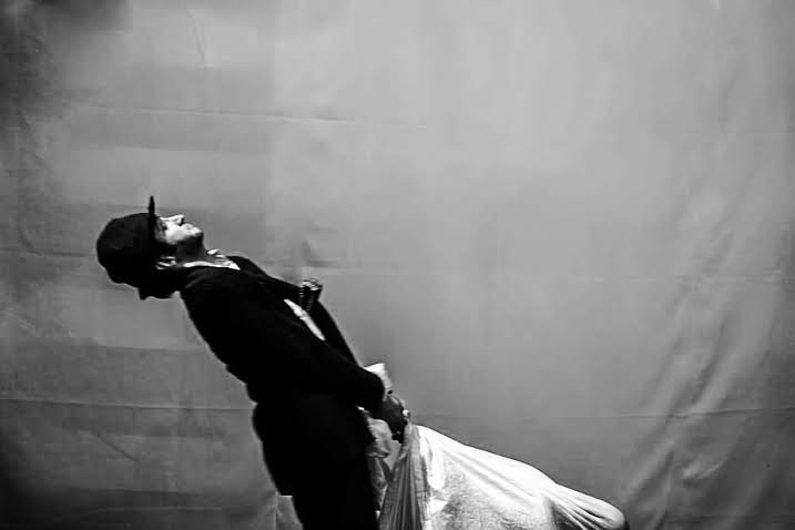 تخفیف دانشجویی برای نمایش« بازی بی کلام ۱و۲»