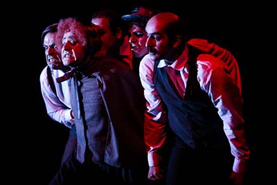 «خانه وا ده» نظام پدرسالار را نقد می‌کند