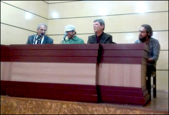 نباید به بهانه‌ی اجرای نمایش‌های بومی به خرافات دامن زد