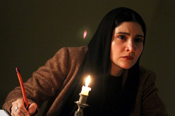 «مرثیه‌ای برای کتابسوزی‌ها» در فرهنگسرای نیاوران آغاز شد