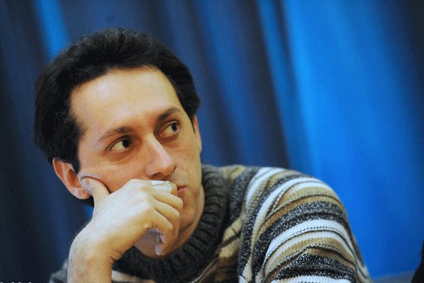 فجر از تماشاگران «پذیرایی» می‌کند