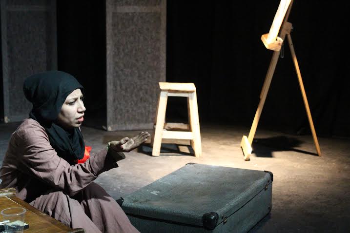 «زن، مسلسل، جاده» در حال اجراست