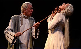 «ماریو بارگاس یوسا» در سن 78 سالگی بازیگر تئاتر شد «ماریو بارگاس یوسا» در سن 78 سالگی بازیگر تئاتر شد