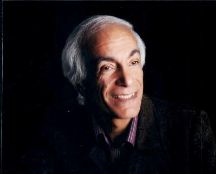 علینقی رزاقی: حسن حضور در بخش مرور، طیف بیشتر تماشاگران است علینقی رزاقی: حسن حضور در بخش مرور، طیف بیشتر تماشاگران است