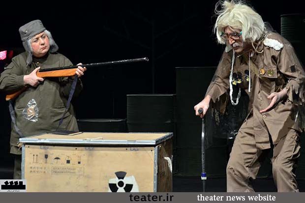 «خرمگس» همه را به تئاتر شهر کشاند