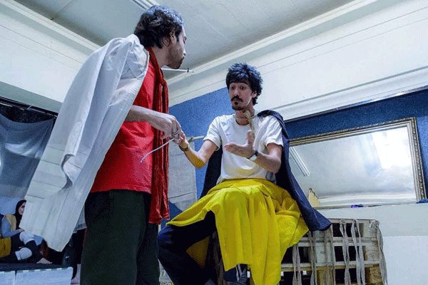 تئاتر «فصلنامه ناکوک» در تماشاخانه استاد انتظامی