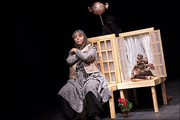 با «مَلی» به اندرونی زنانه بروید با «مَلی» به اندرونی زنانه بروید