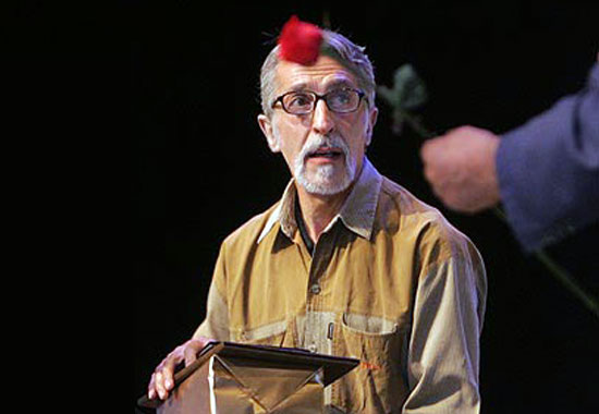 هوشنگ قوانلو از به بخش عمومی بیمارستان منتقل شد