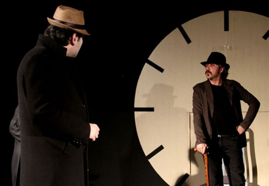 نگاهی به نمایش «شبی بیرون از خانه» / دیگران به کلی بیمارند