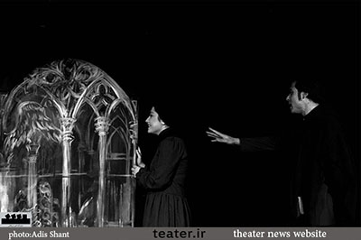 اجرای نمایش «اسبهای پشت پنجره» متوقف شد اجرای نمایش «اسبهای پشت پنجره» متوقف شد