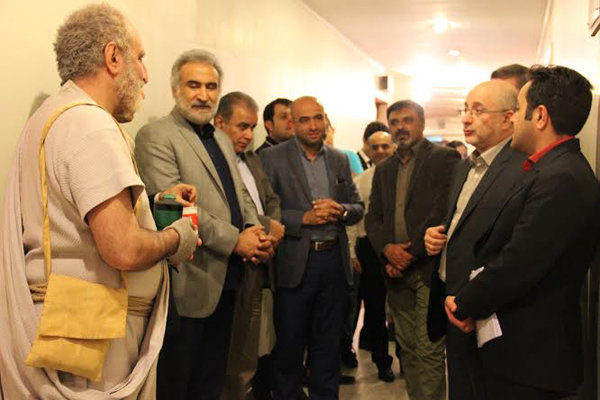 «سقراط» به نفع هنرمندان بیمار اجرا شد «سقراط» به نفع هنرمندان بیمار اجرا شد