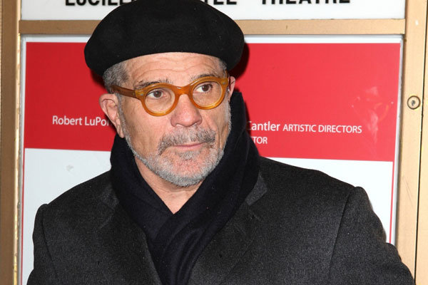 دیوید ممت نمایش «سرعت شخم‌زدن» را فیلم می‌کند