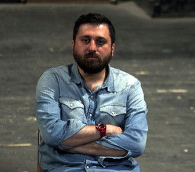 آروند دشت‌آرای به «فستیوال بین‌المللی تئاتر ترفن دعوت شد