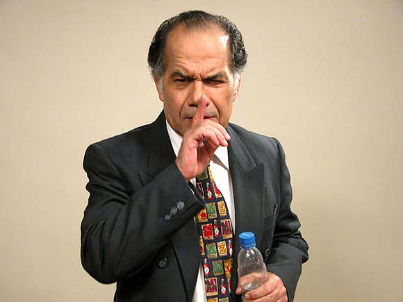 اعتراض سیروس ابراهیم‌زاده به خوانش یک نمایشنامه