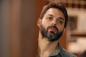 یادداشت پیمان معادی برای یک نمایش