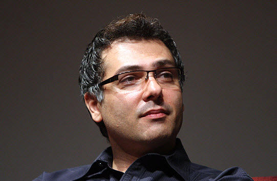 کوروش تهامی: عده‌ای خیلی ساده روی ماه‌ها تلاش خط کشیدند