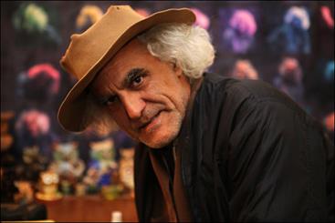 محسن حسینی: پدر و مادر تئاتر ما مرده‌اند