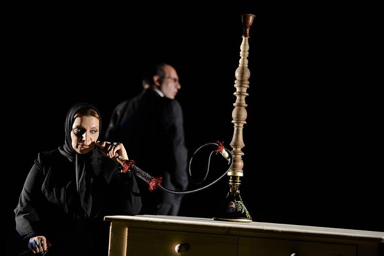 تخفیف گروهی برای تماشای «نمایش هیچ کس نبود بیدارمان کند»