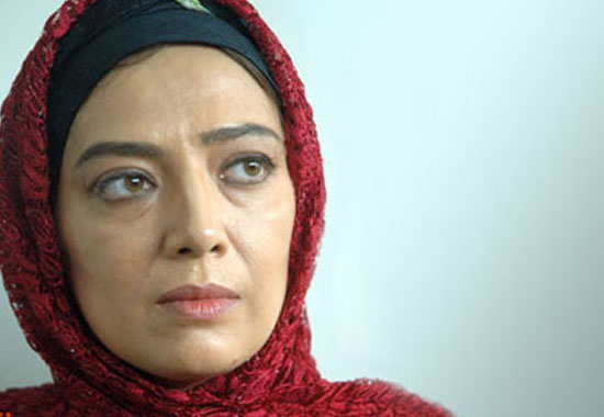 پردیس افکاری با بازی در نمایش ˝کفاش و بچه‌هایش˝ به صحنه تئاتر می‌آید