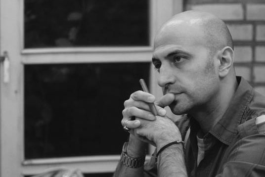 یک منتقد سینما بازیگر تئاتر شد